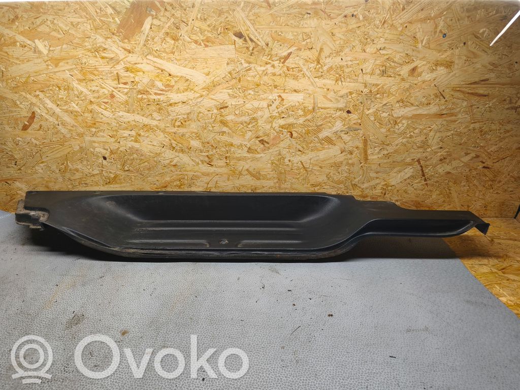 Opel Vivaro Rear sill (body part) 