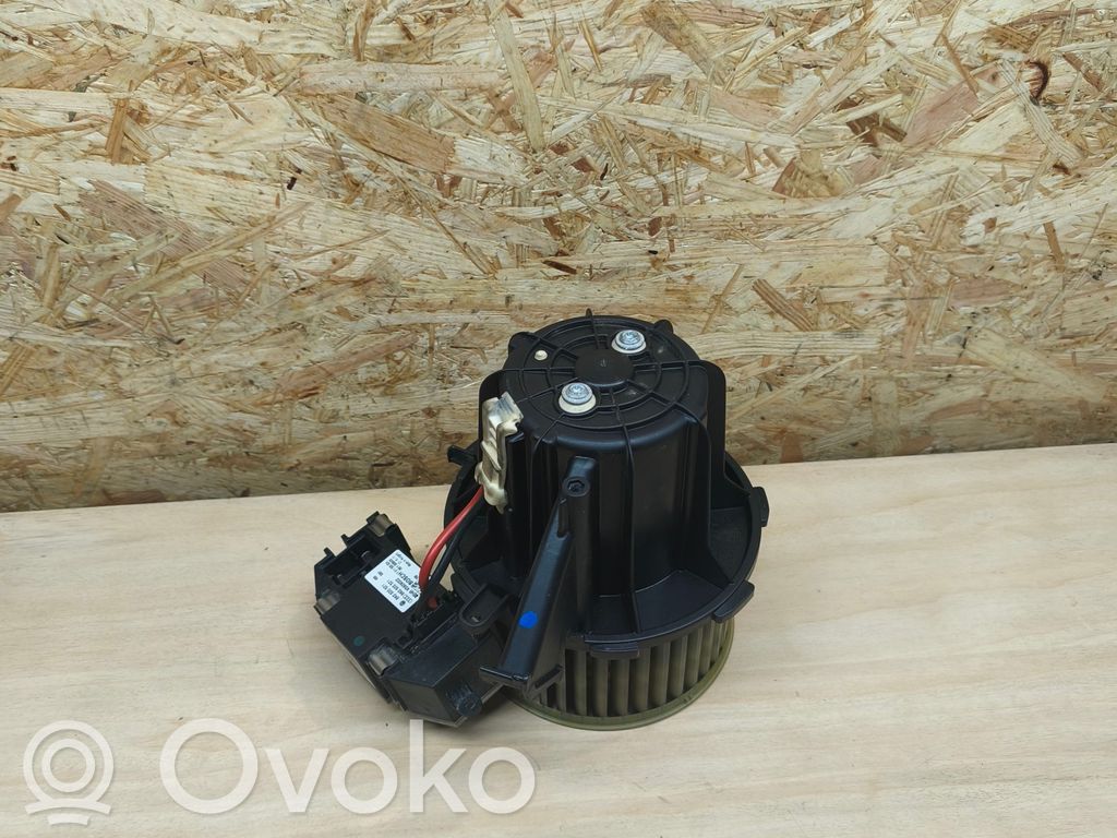 Audi A4 S4 B8 8K Heizungslüfter 