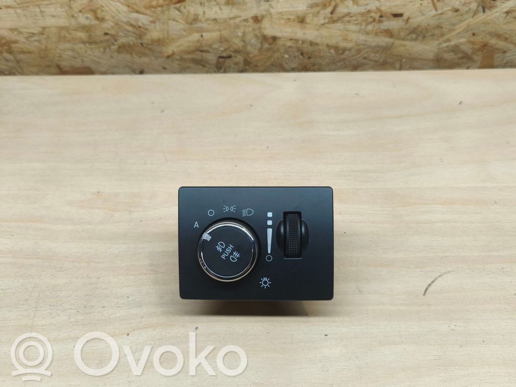 Jeep Grand Cherokee Light switch 