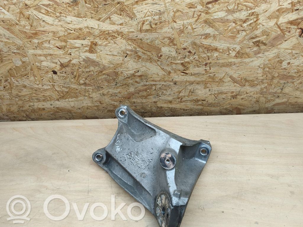 Porsche Cayenne (92A) Engine mounting bracket 