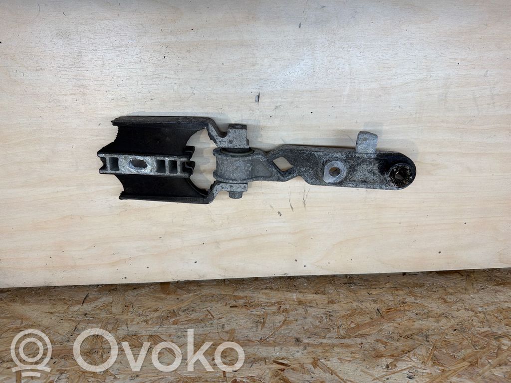 Volvo S90, V90 Engine mount vacuum valve 