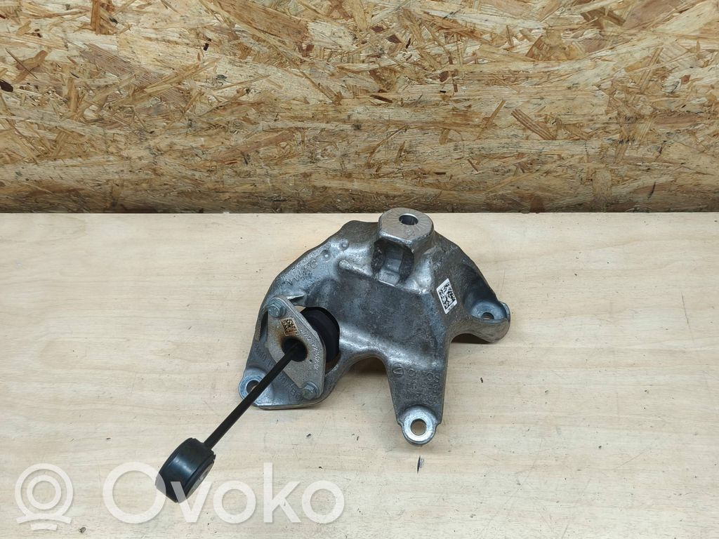 Porsche Cayenne (9Y0 9Y3) Engine mounting bracket 