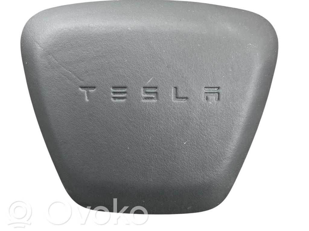 Tesla Model S Ohjauspyörän turvatyyny 