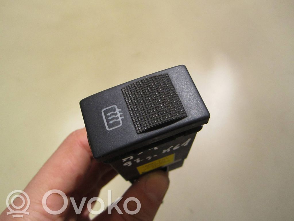 Windscreen/window heater switch   4D0941503B