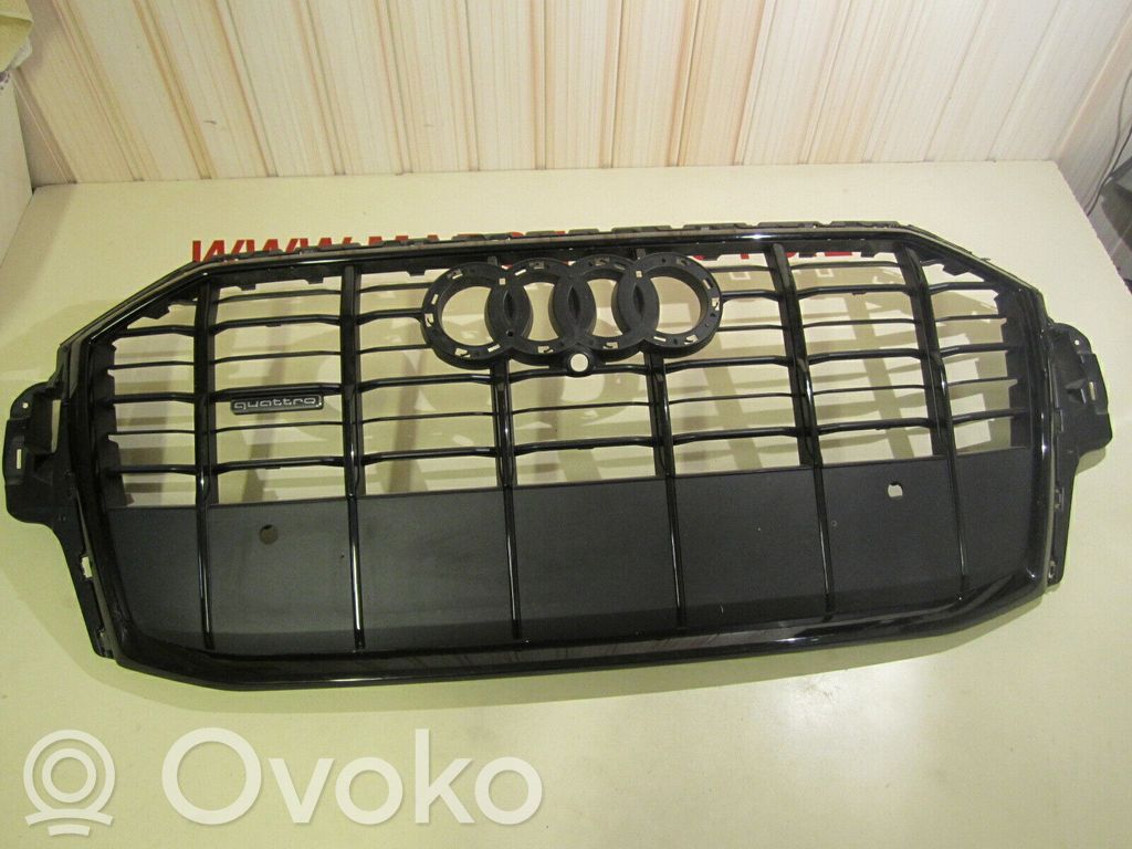 Audi Q7 4M Maskownica / Grill / Atrapa górna chłodnicy 