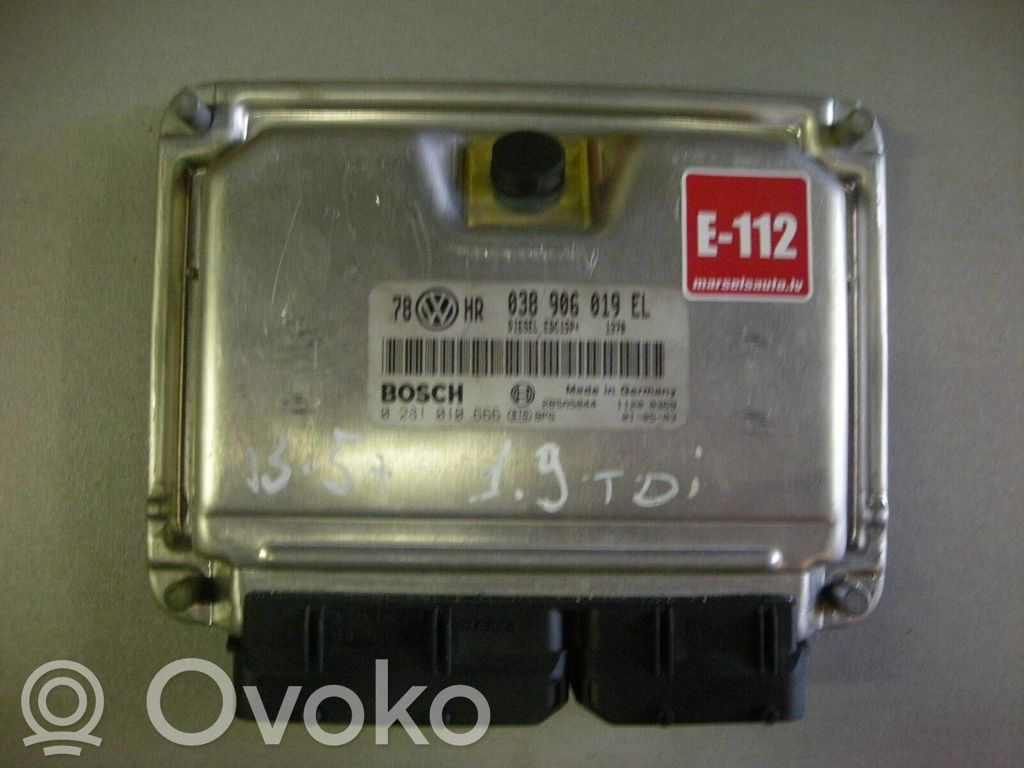 Volkswagen PASSAT B5 Engine control unit/module 
