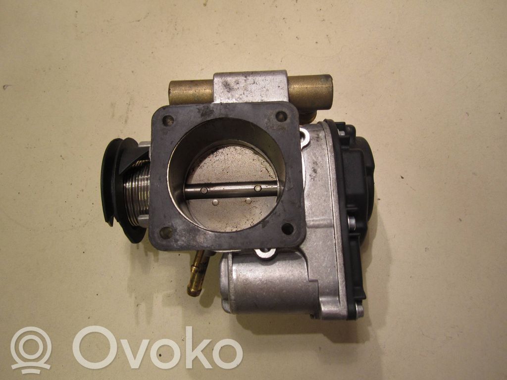 Audi A4 S4 B5 8D Drosele 