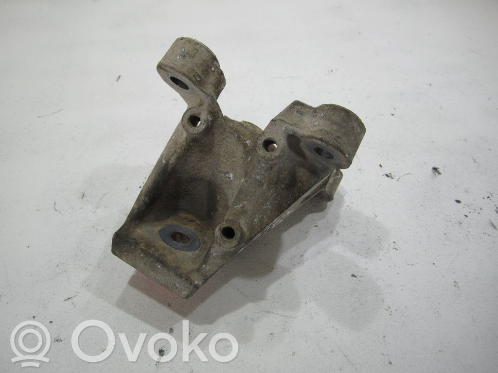 Audi A6 S6 C6 4F Engine mounting bracket 