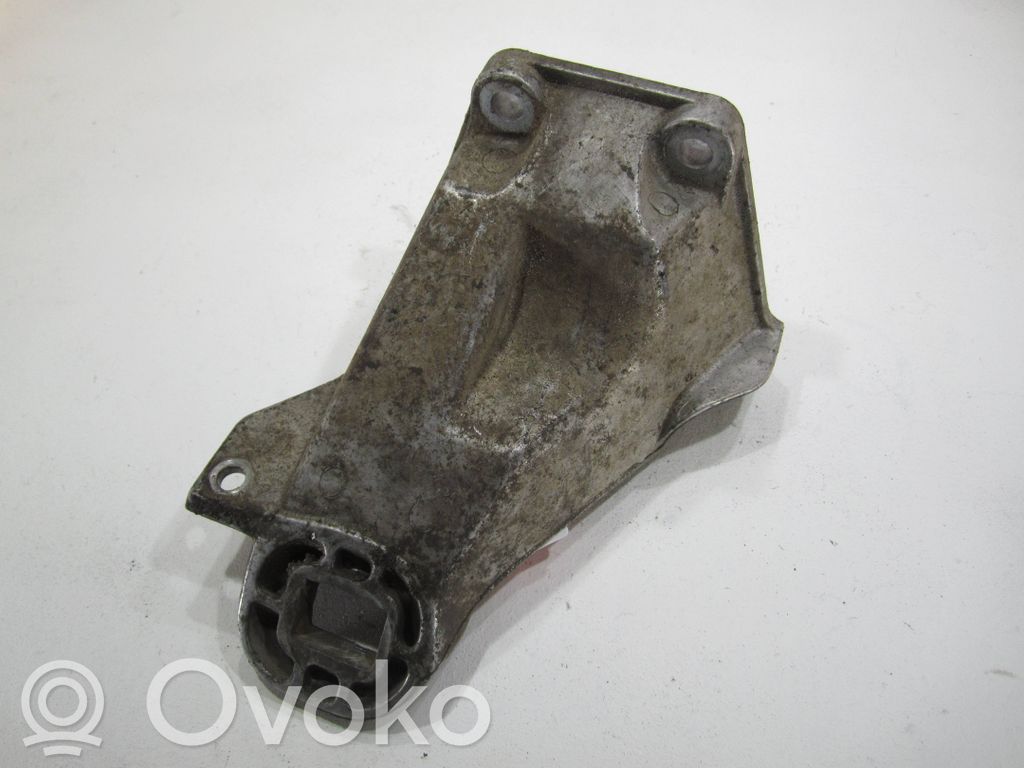 Engine mounting bracket   4A0199312F,119641