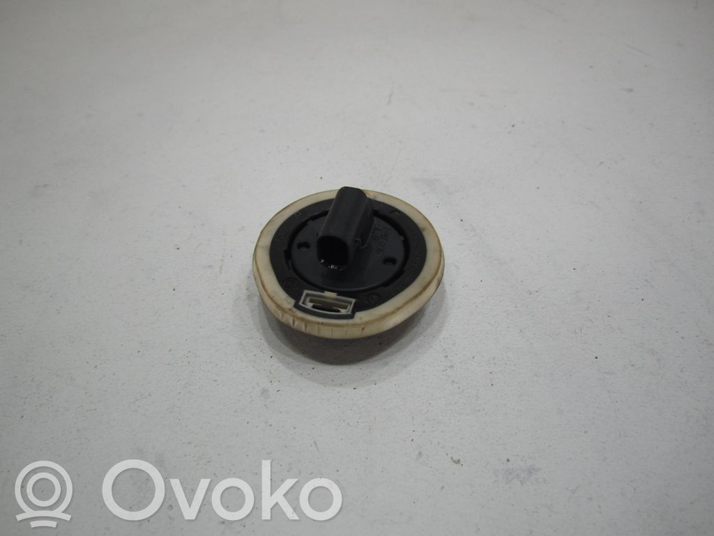 Volkswagen Golf VI Airbag deployment crash/impact sensor 