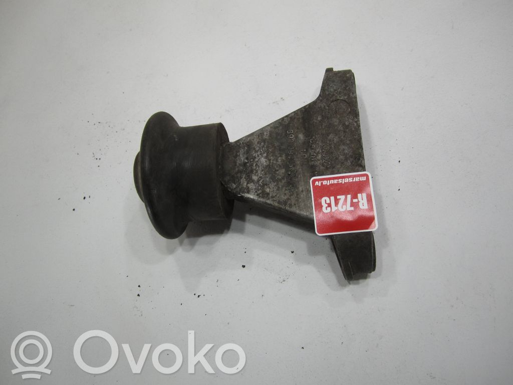 Audi 80 90 S2 B4 Engine mounting bracket 