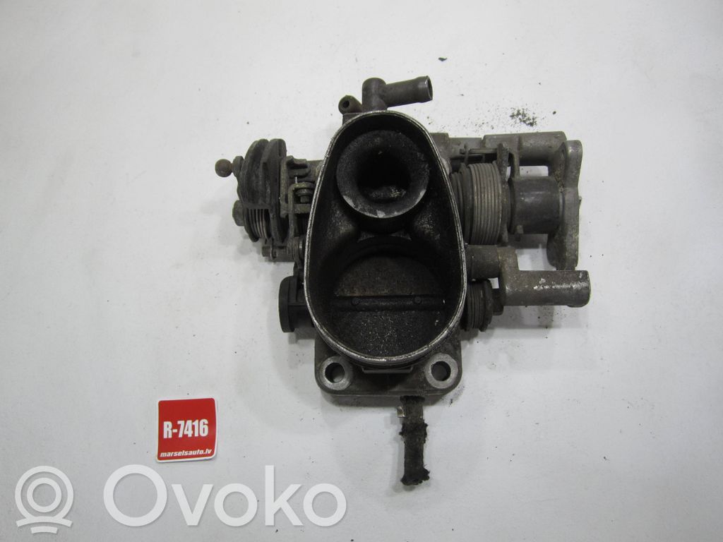 Audi 80 90 S2 B4 Droselinė sklendė 
