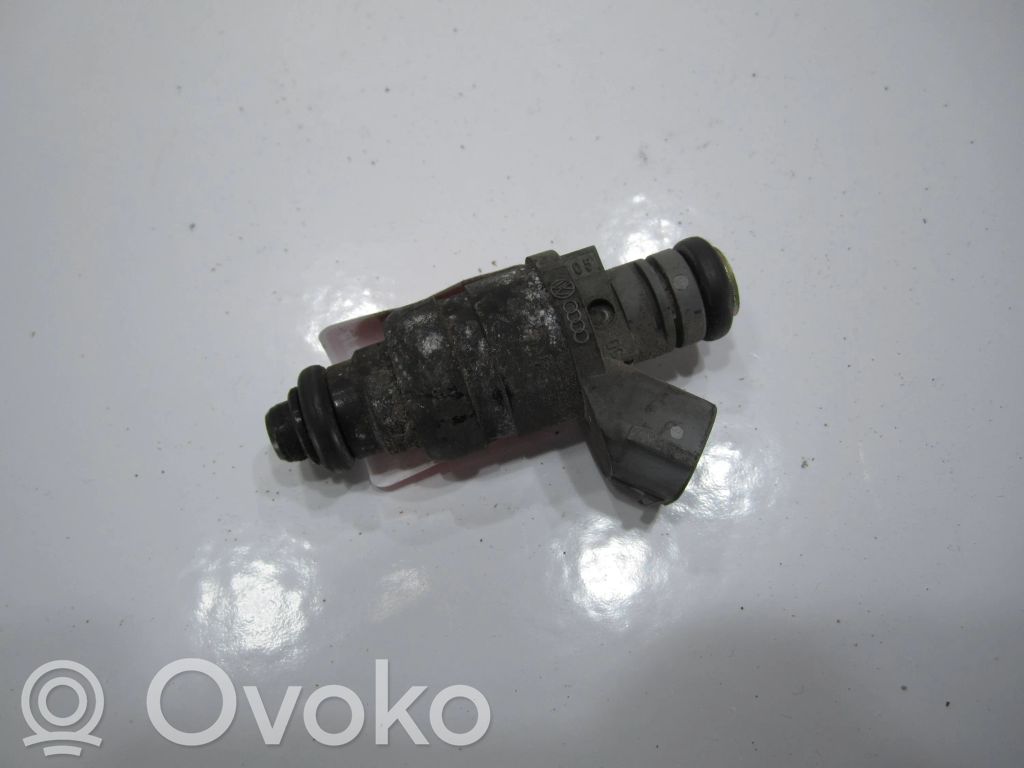 Audi A3 S3 8P Inyector de combustible 