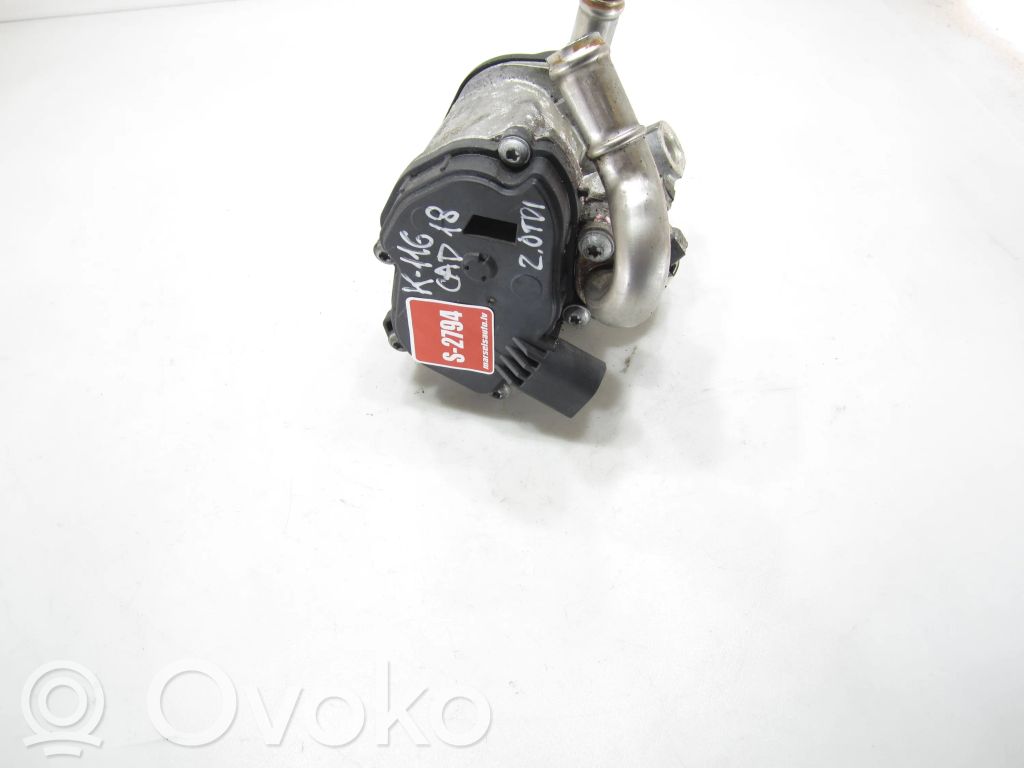 Volkswagen Caddy EGR valve 