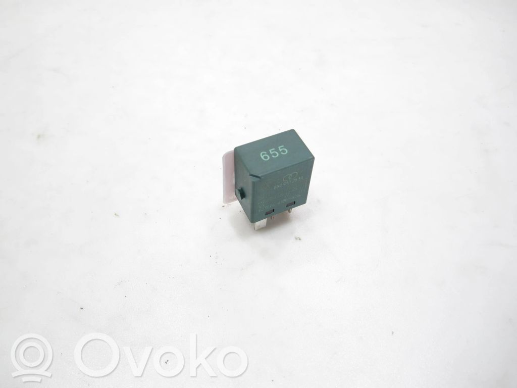 Inne przekaźniki   8X0951253A,442235408E,V23074A1001X114