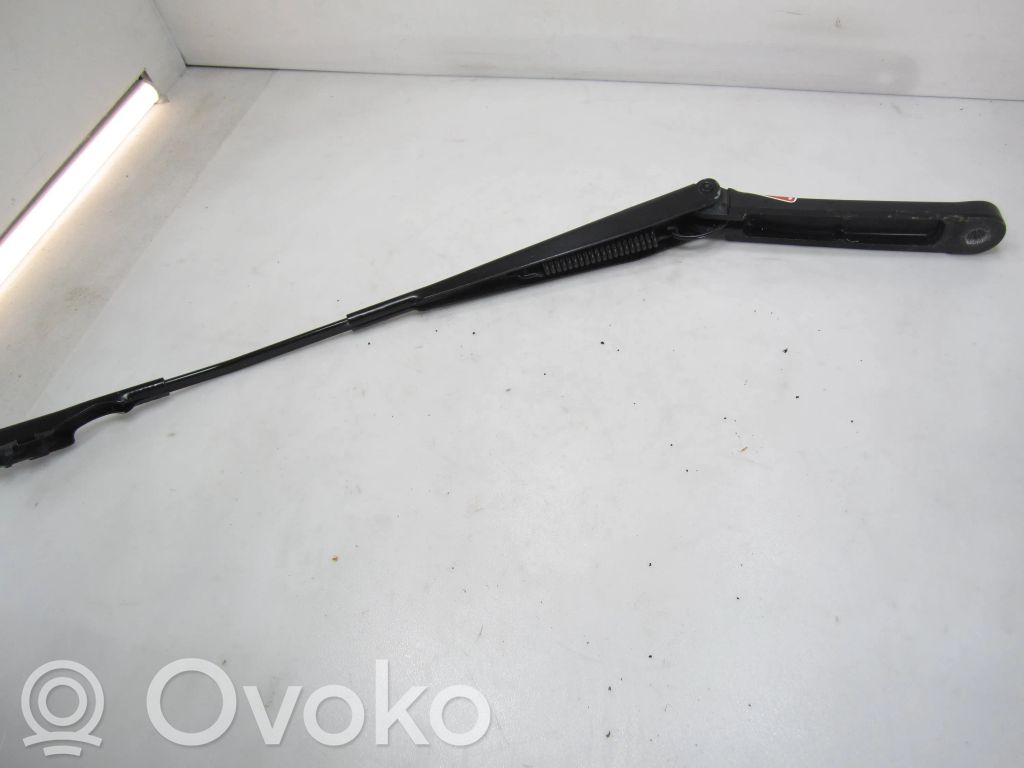 Volkswagen Jetta VI Ramię wycieraczki szyby przedniej / czołowej 