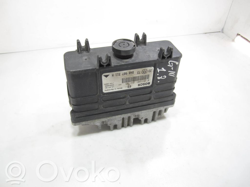 Volkswagen Golf III Engine control unit/module 