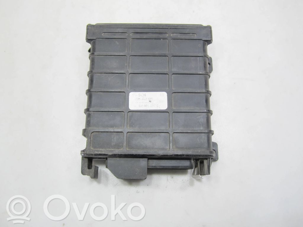 Audi 80 90 S2 B4 Engine control unit/module 