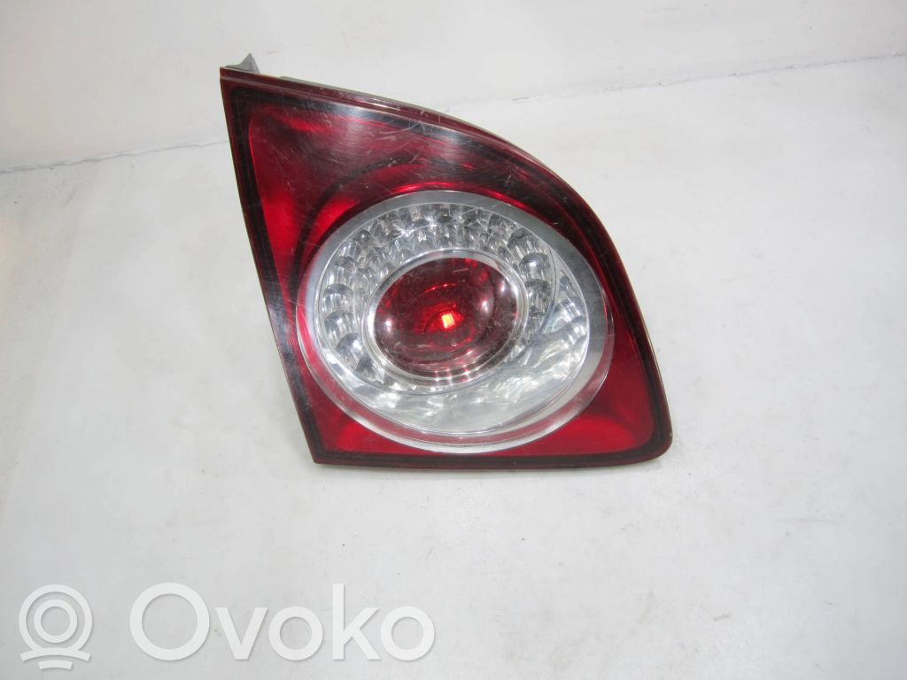 Volkswagen Golf Plus Lampy tylnej klapy bagażnika 