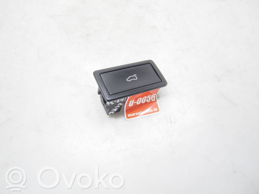 Volkswagen Sharan Tailgate/boot open switch button 