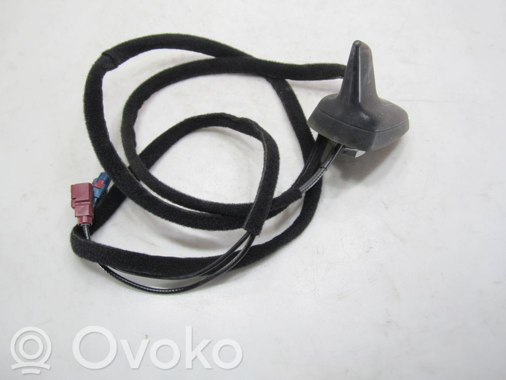 Audi A3 S3 8P GPS-pystyantenni 