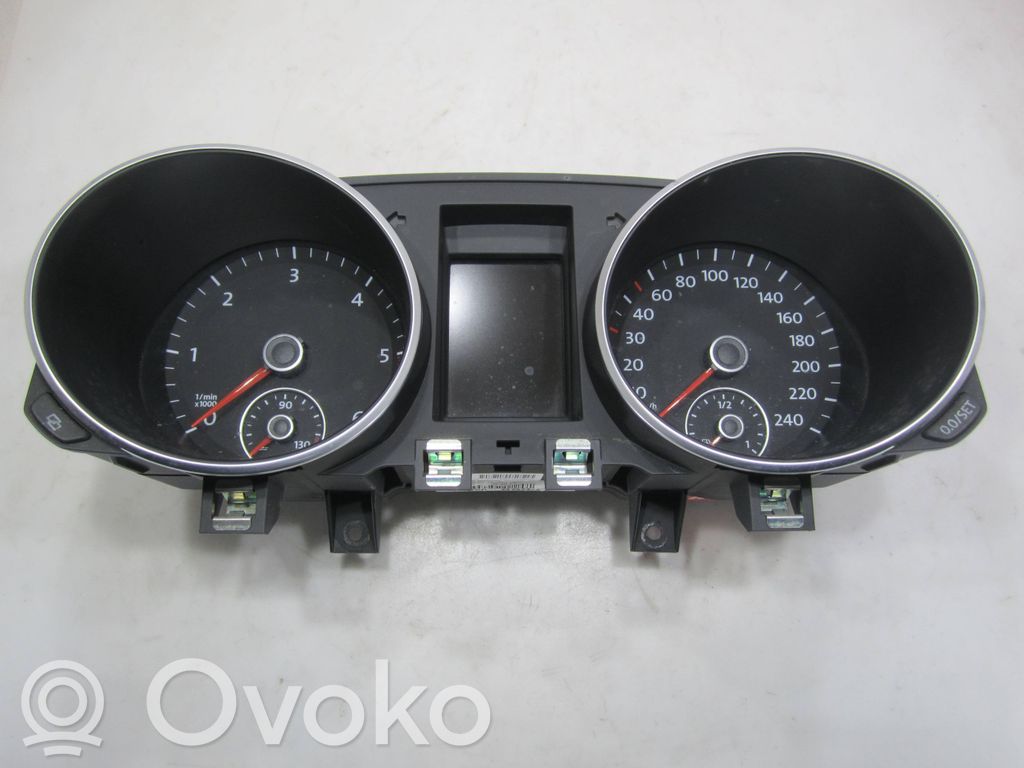 Volkswagen Golf VI Licznik / Prędkościomierz 