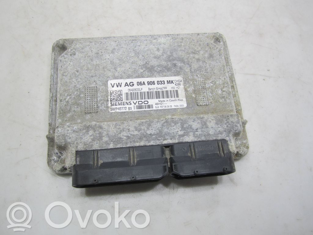 Volkswagen Golf VI Engine control unit/module 
