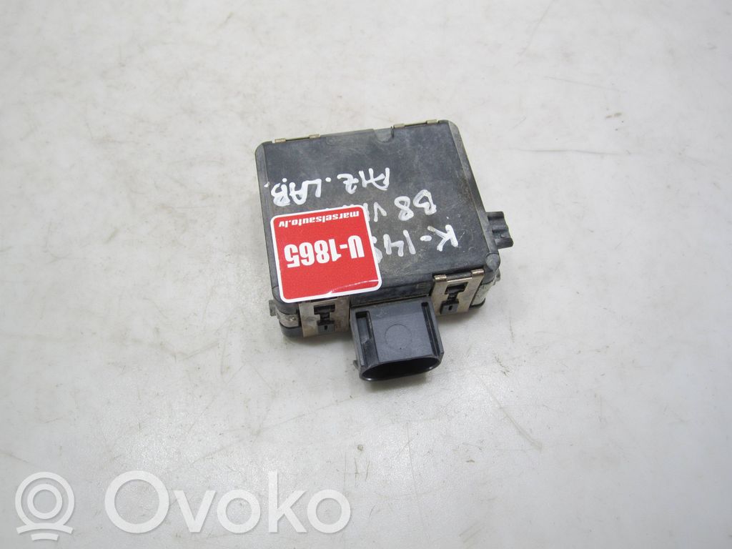 Volkswagen PASSAT B8 Distronic sensor radar 