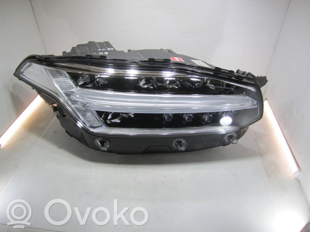 Volvo XC90 Scheinwerfer 