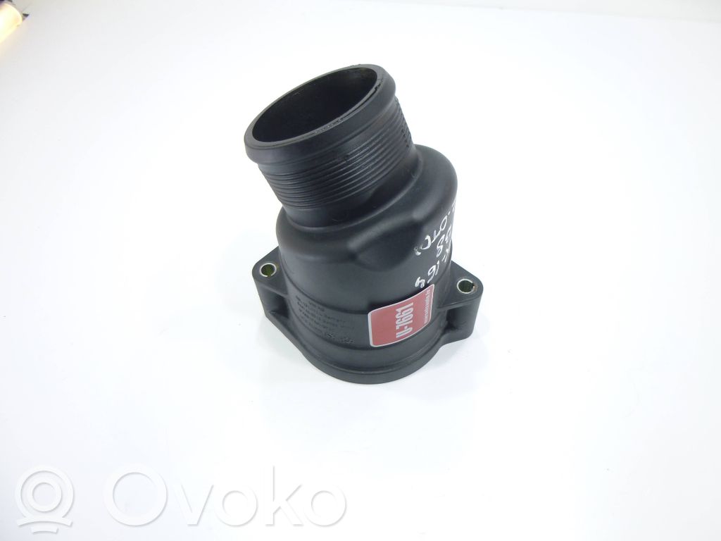 Volkswagen PASSAT B8 Intercooler hose/pipe 