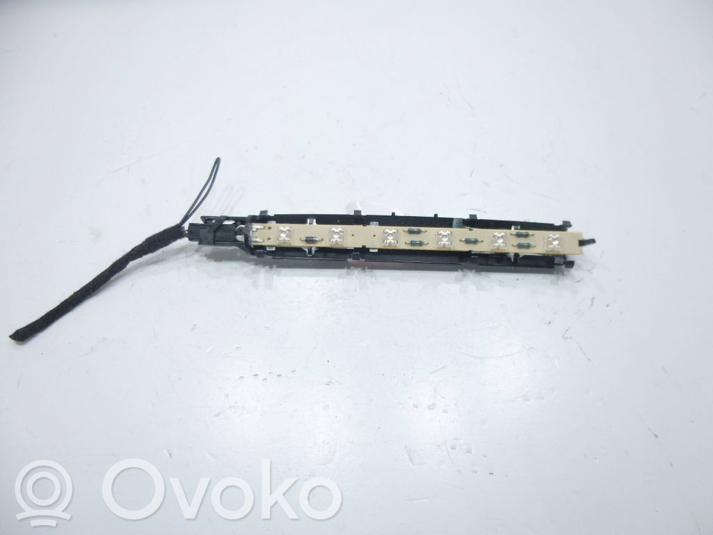 Volkswagen Caddy Third/center stoplight 