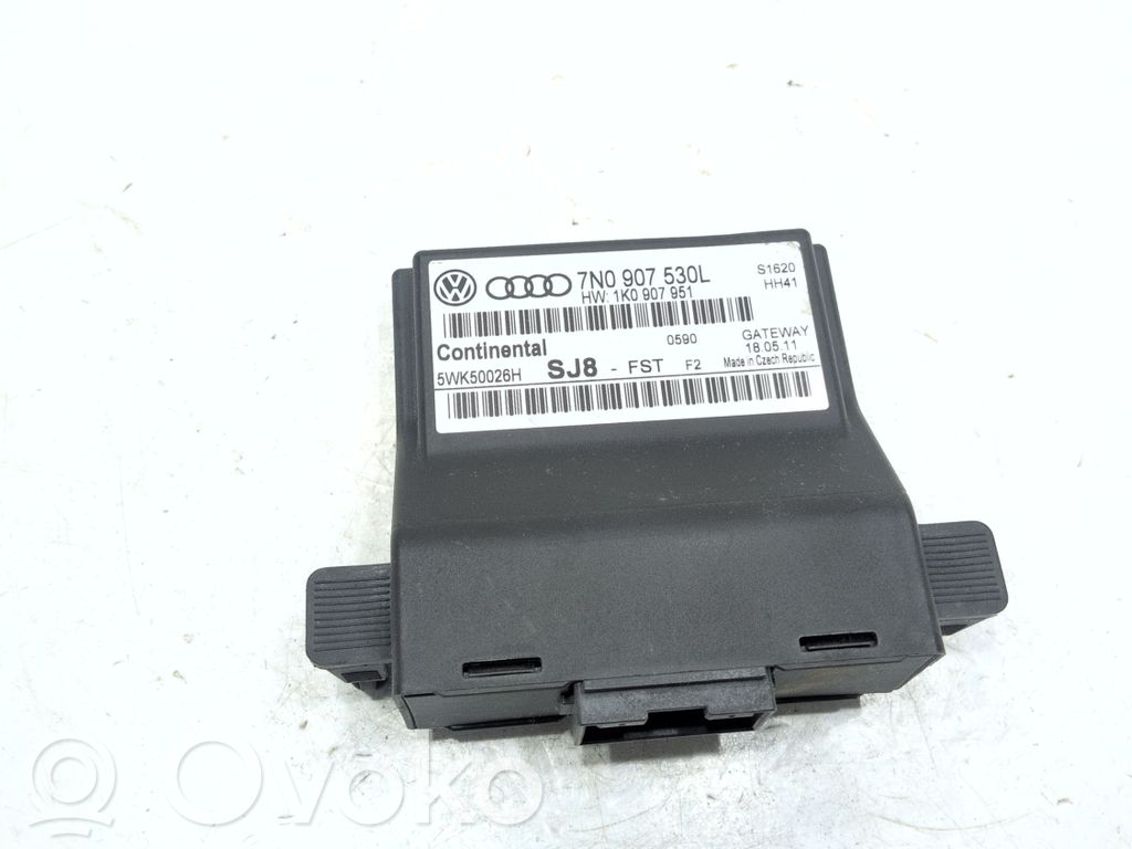 Volkswagen PASSAT B7 Gateway control module 
