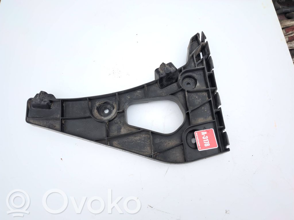 Audi A1 Galinis laikiklis bamperio 