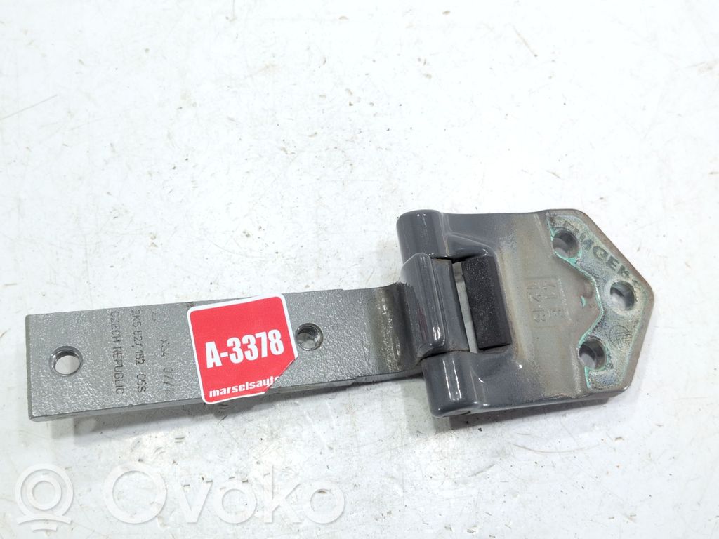 Volkswagen Caddy Rear door upper hinge 