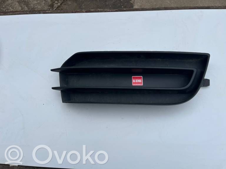 Audi A1 Front bumper lower grill 