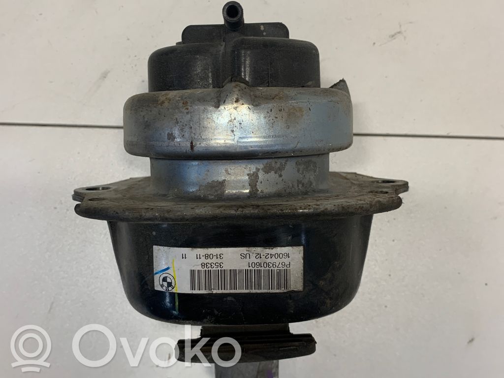BMW X5M E70 Engine mount bracket 