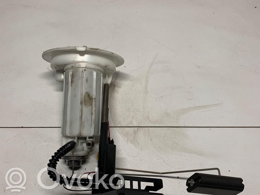 BMW 5 E60 E61 Fuel level sensor 
