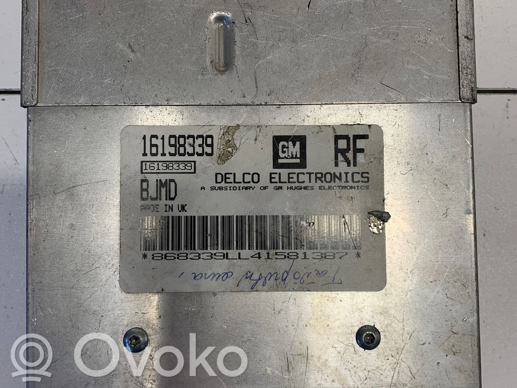 Opel Vectra A Engine control unit/module 