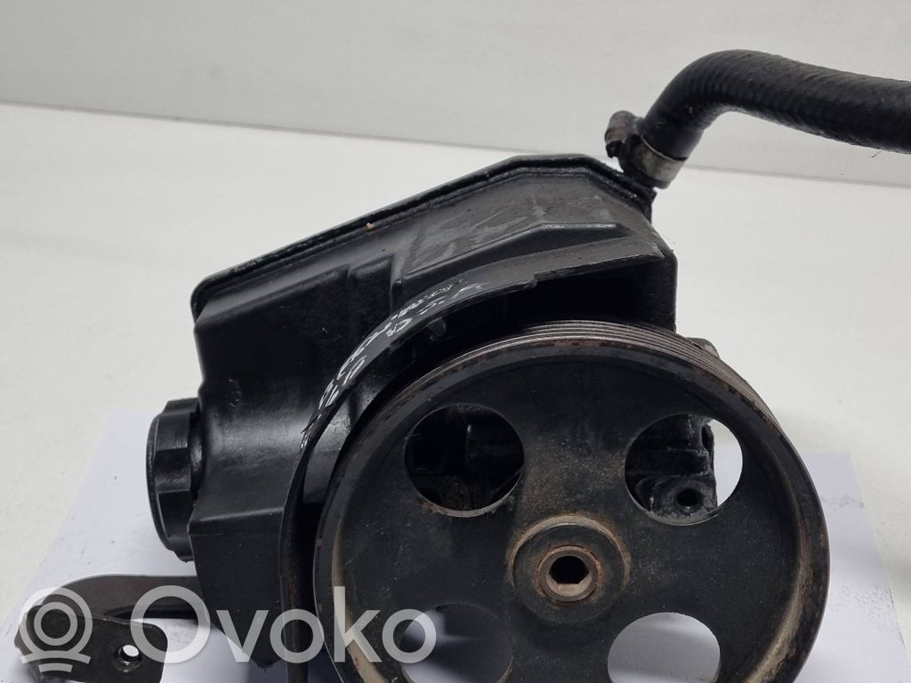 Citroen Berlingo Ohjaustehostimen pumppu 