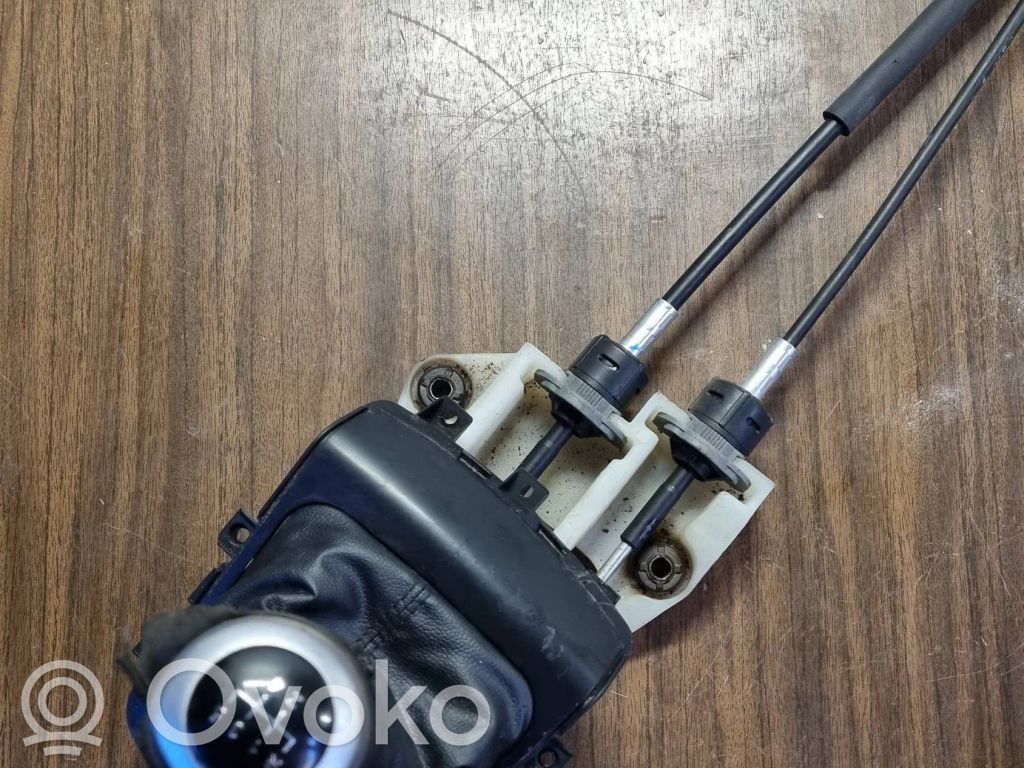 KIA Ceed Pavarų perjungimo mechanizmas (kulisa) 