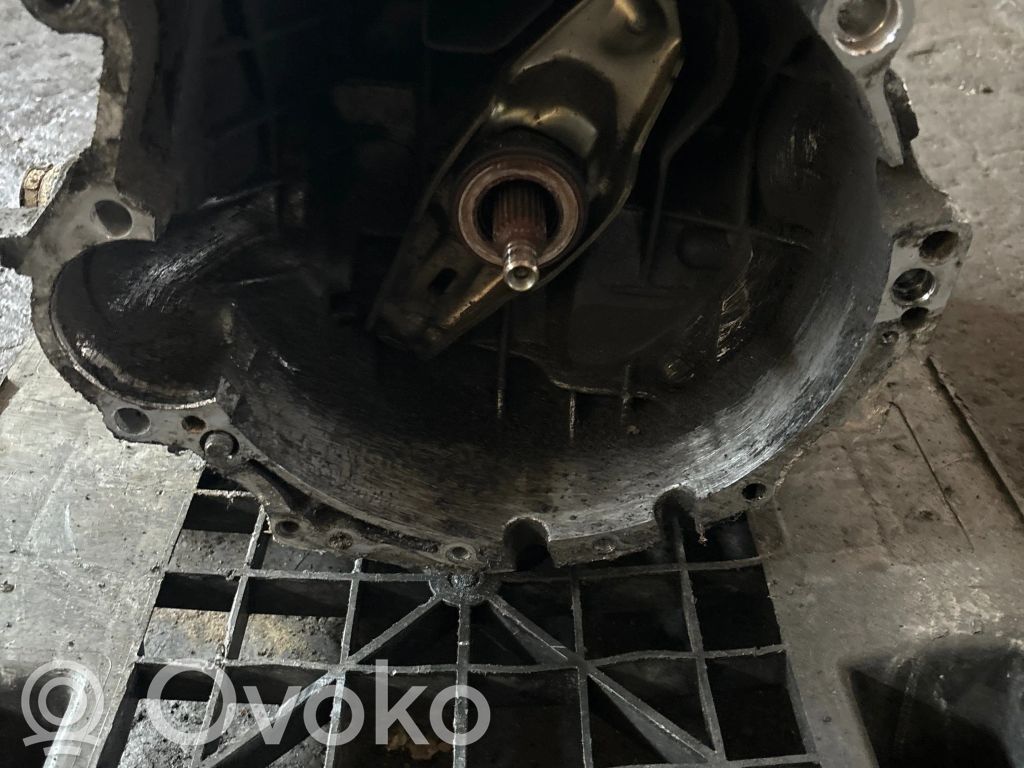 Volkswagen PASSAT B5 Manualna 5-biegowa skrzynia biegów 