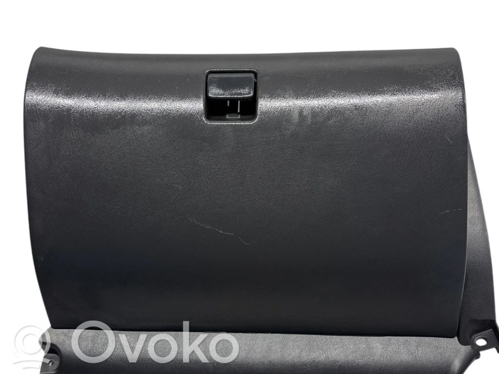 Toyota Corolla E110 Daiktadėžė 