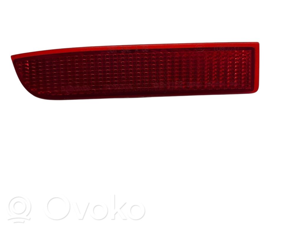 Toyota Avensis T270 Rear tail light reflector 