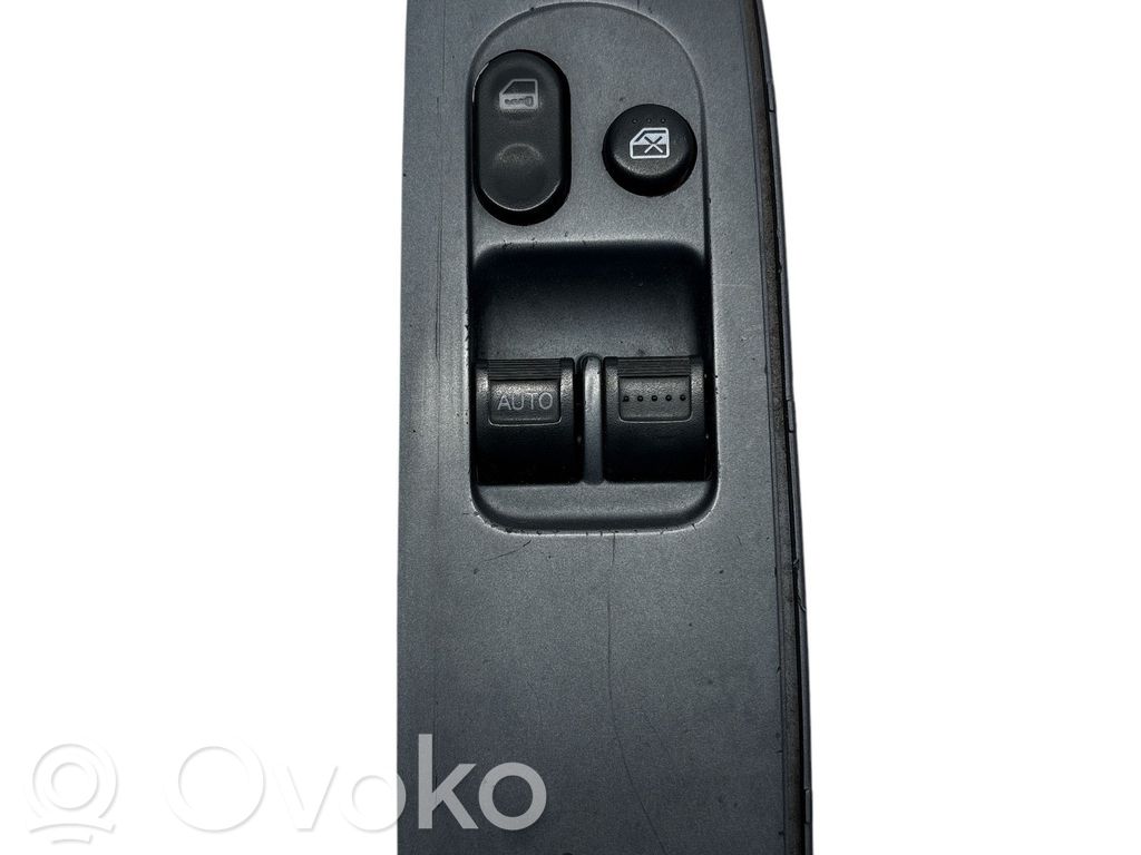 Electric window control switch   C8HH72B02L,35750SAAG010M1,0463D1