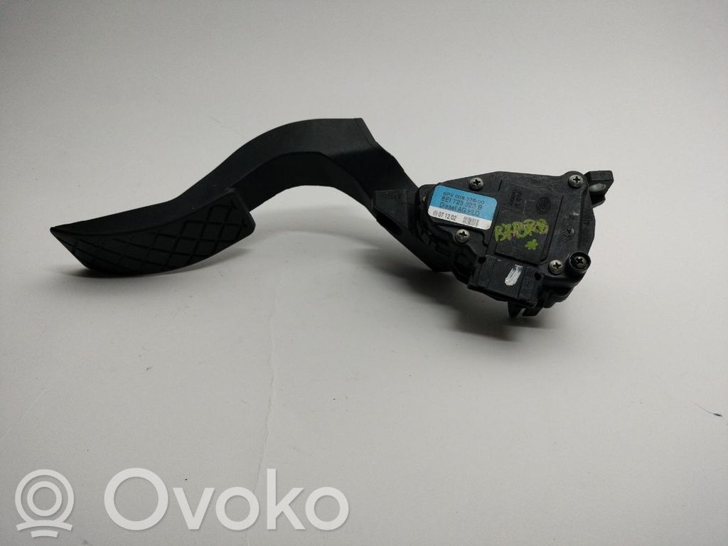 Audi A4 S4 B7 8E 8H Gaspedal 