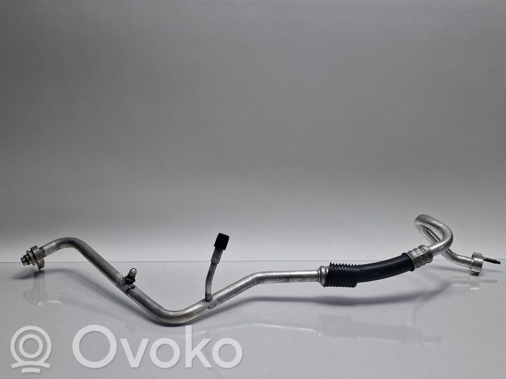 Ford Focus Ilmastointilaitteen putki (A/C) 