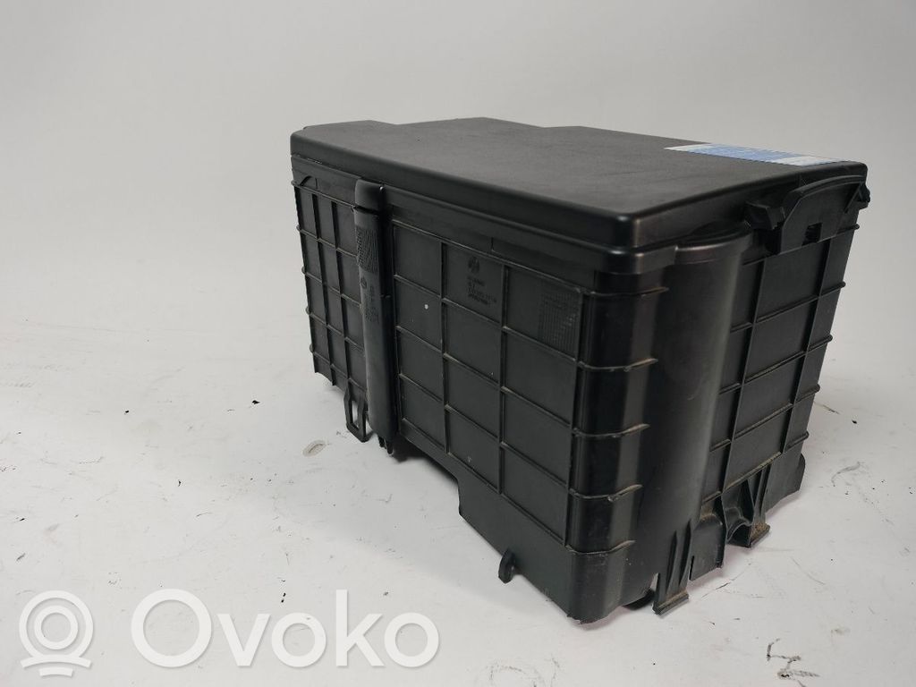 Akun alusta   1K0915335B