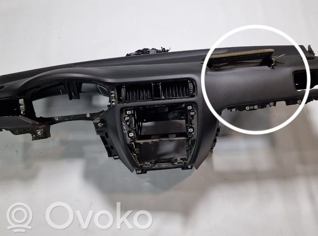 Volkswagen Jetta IV Panel de instrumentos 