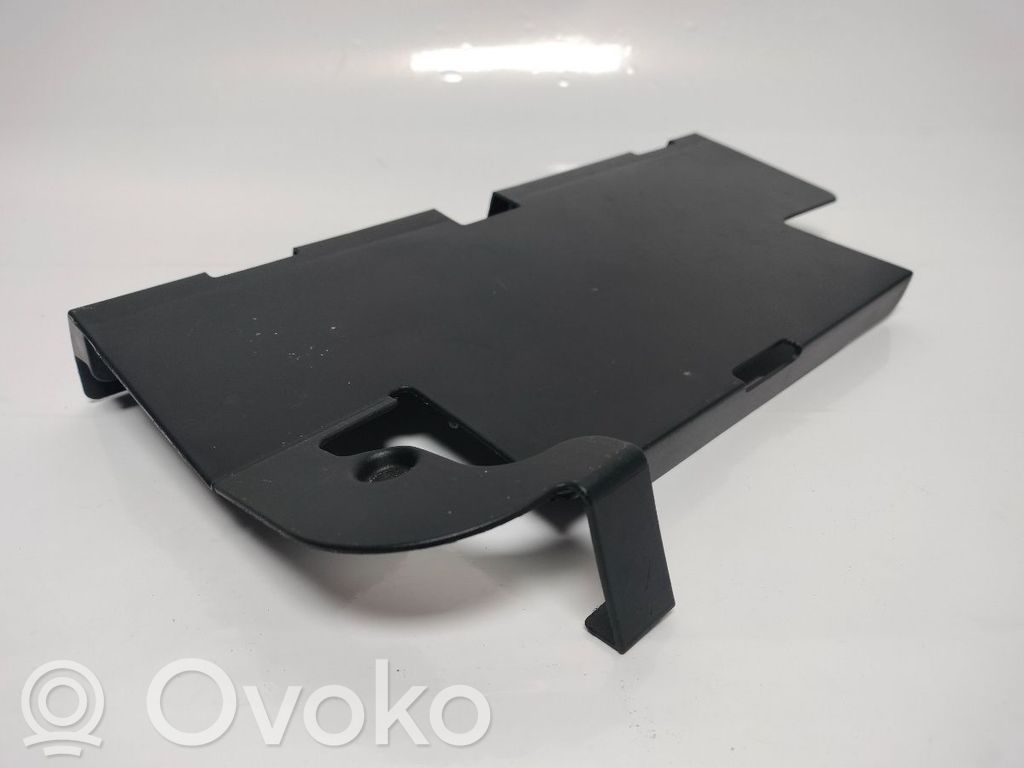 Dangtis akumuliatoriaus dėžės   8K0915429G