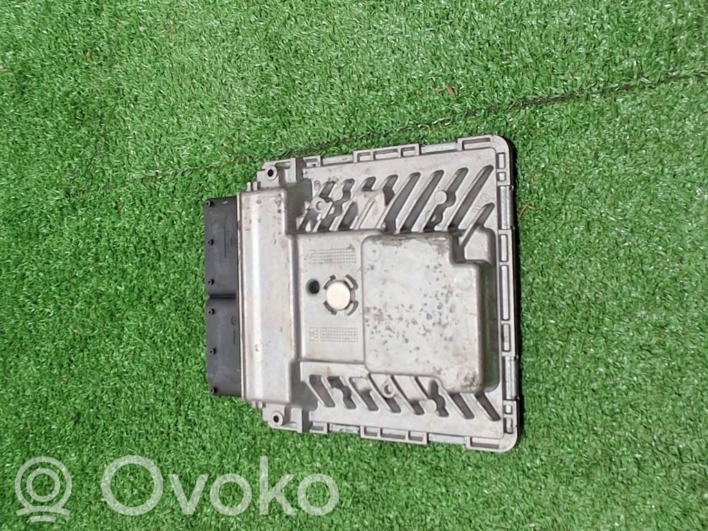 Audi A4 Allroad B8 Engine control unit/module 